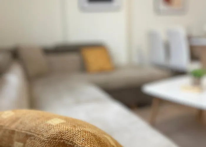Peaceful Condo In City Center
