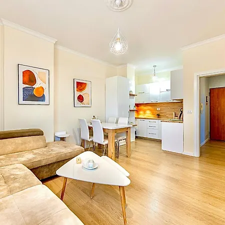Peaceful Condo In City Center Durres Exterior photo