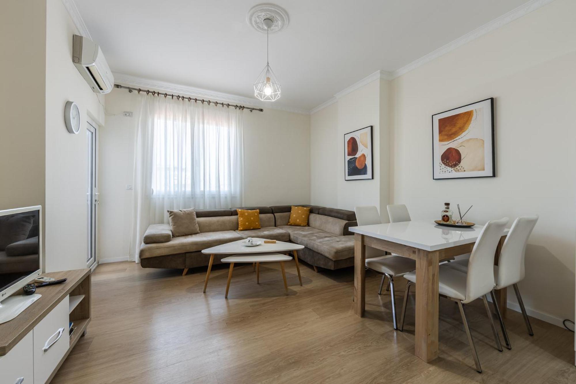 Peaceful In Center Appartement